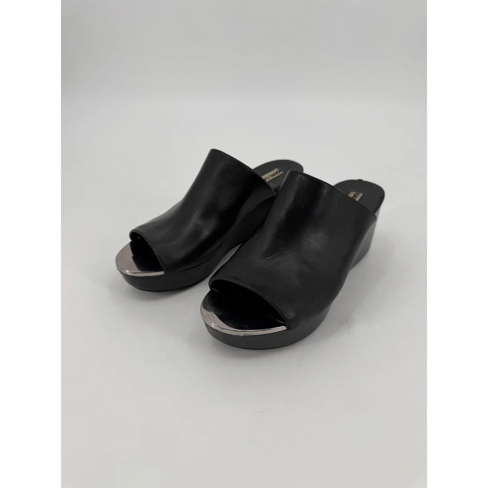 Karl Lagerfeld Paris Lyric Black Leather Wedge Sandal Metallic Toe Plate 8M